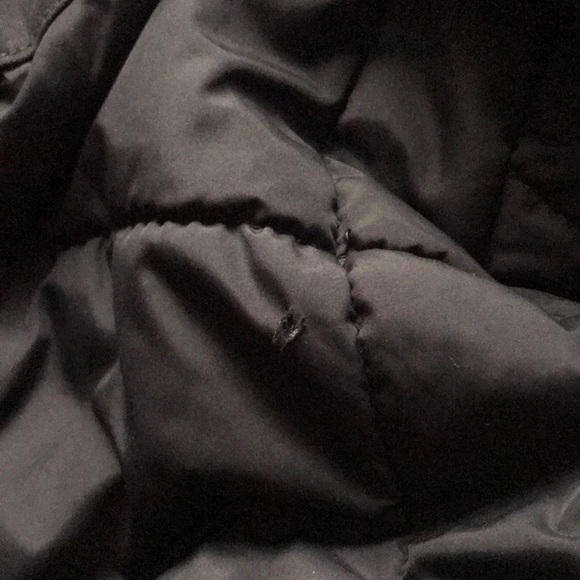 Aritzia TNA black bomber - Picture 5 of 5